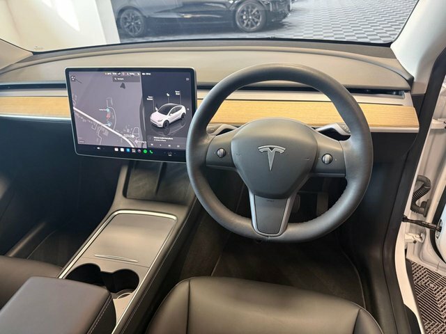 Tesla Model Y Dual Motor Long Range Suv 4Wde LG72WSU White #6