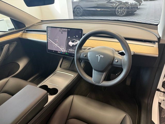 Tesla Model Y Dual Motor Long Range Suv 4Wde LG72WSU White #5