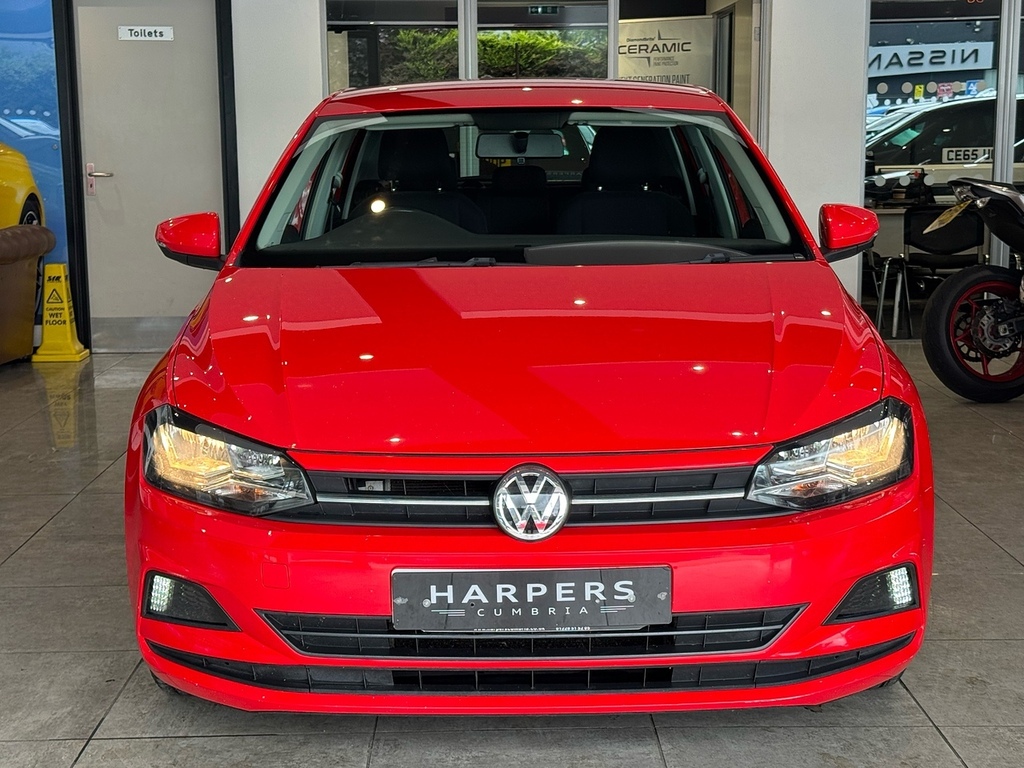 Volkswagen Polo Tsi Se Red #3