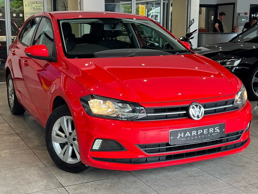 Volkswagen Polo Tsi Se Red