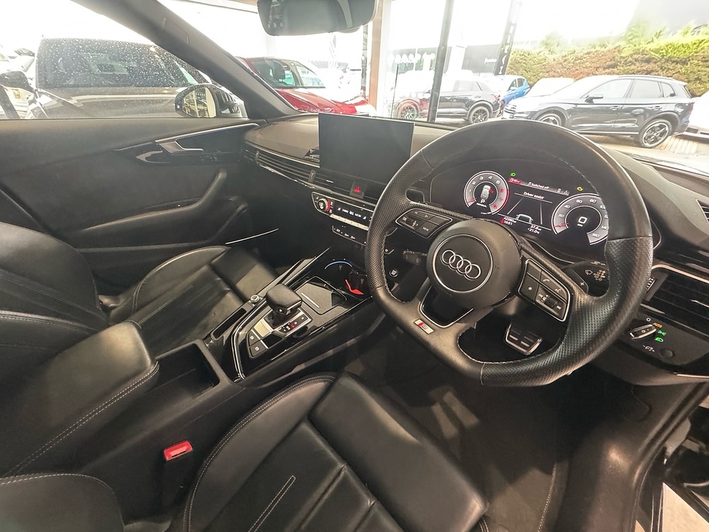 Audi A4 Avant Audi A4 Avant Black Edition 40 Tfsi 204 Ps S Troni Black #10