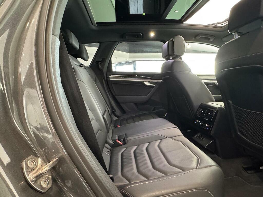 Volkswagen Touareg 3.0 V6 Tdi 4Motion Black Edition Grey #12