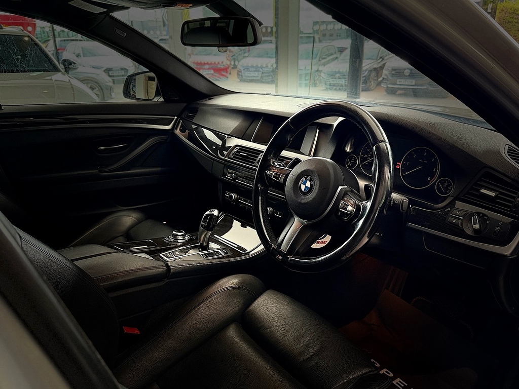 BMW 5 Series Estate 2.0 520D M Sport Touring Euro 6 Ss Black #10