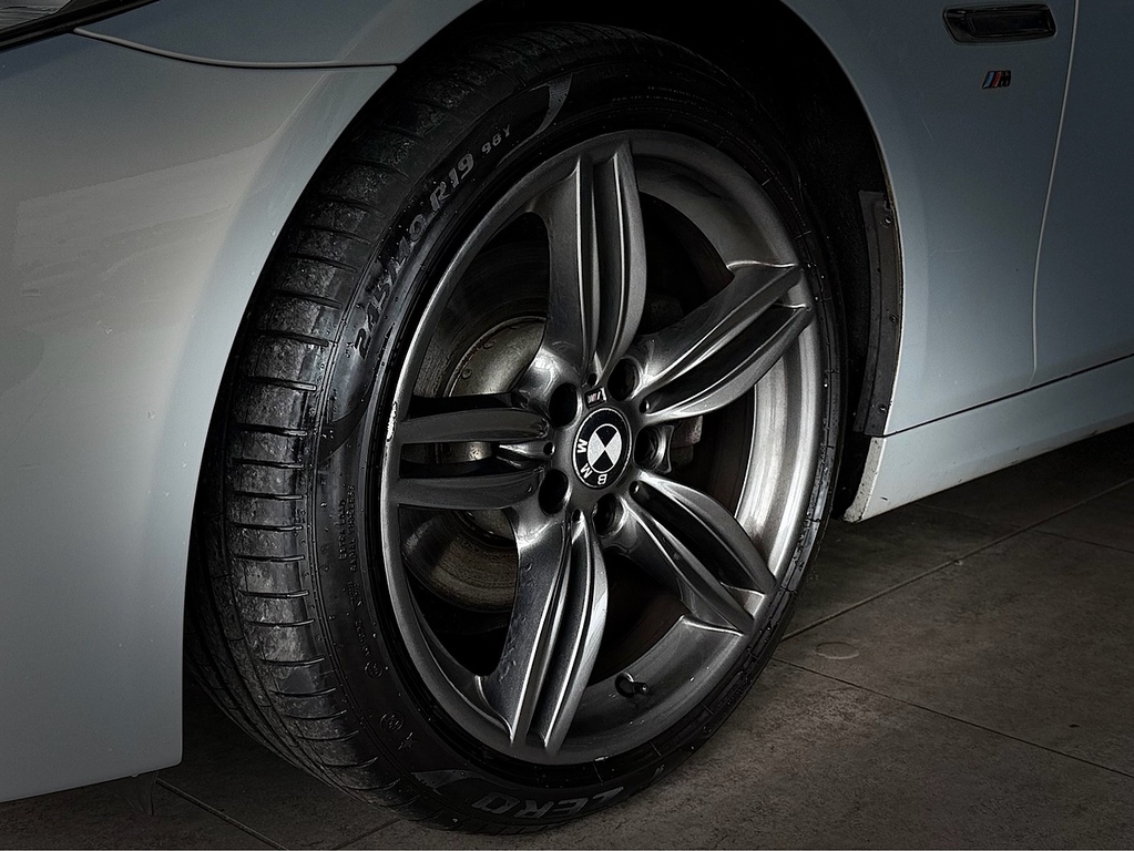 BMW 5 Series 520D M Sport Estate 2.0 Silver #4
