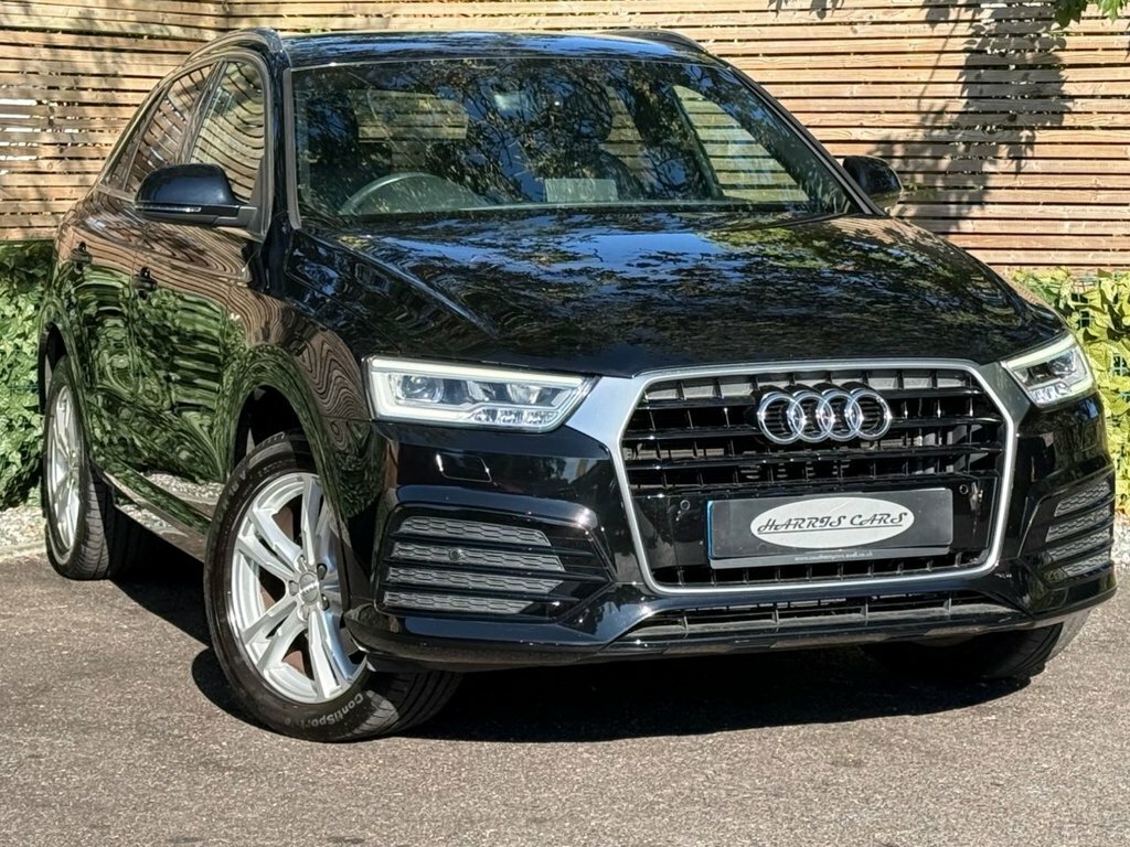 Audi Q3 1.4L S Line Black #2