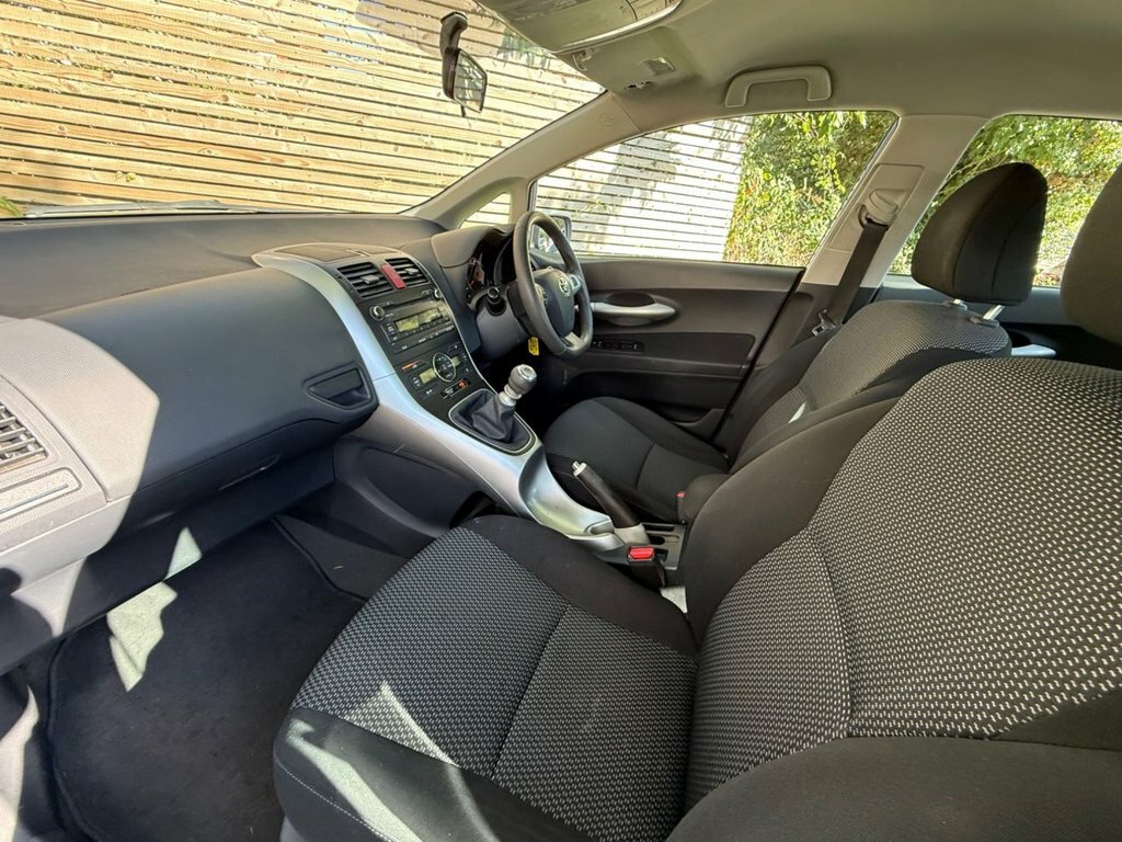 Toyota Auris 1.33 Vvt-i Tr S S Silver #19