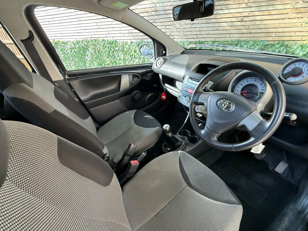 Toyota Aygo 1.0 Vvt-i Fire Euro 5 Black #14