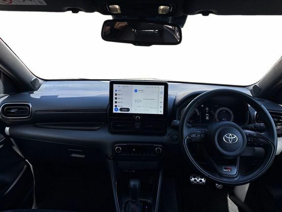 Toyota Yaris Gr Sport GV74EOZ White #6
