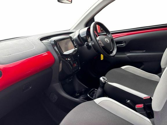 Toyota Aygo X X-style Man Red #5