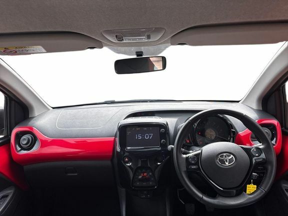 Toyota Aygo X X-style Man Red #6