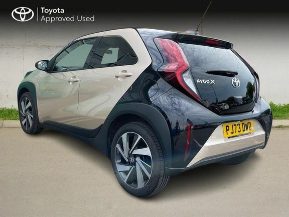 Toyota Aygo X Edge Manual Beige #4