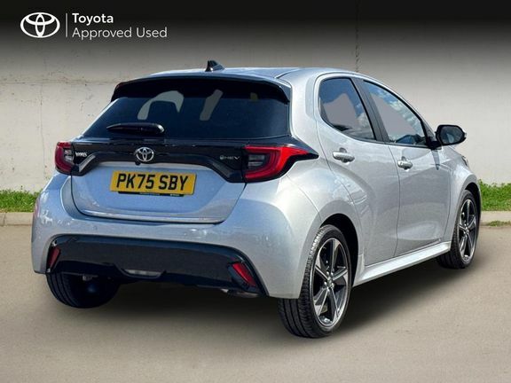 Toyota Yaris Excel Silver #2