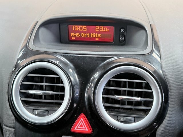 Vauxhall Corsa 1.4 16V Sxi Euro 5 Grey #8