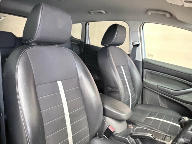 Ford Kuga 2.0 Tdci Zetec 2Wd Euro 5 White #12