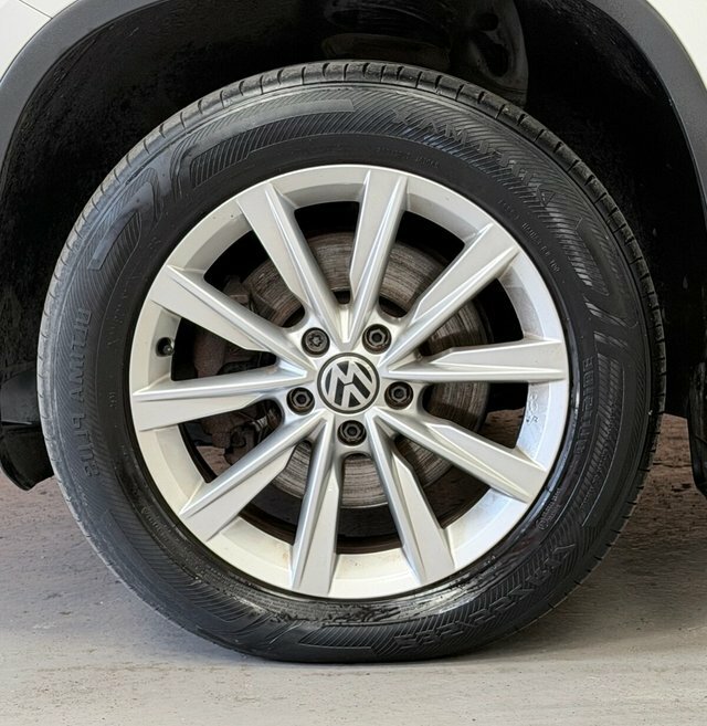 Volkswagen Tiguan 2.0 Tdi Bluemotion Tech Se Suv 4 Brown #26