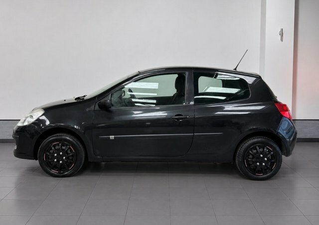 Renault Clio 1.2 16V Extreme Hatchback 139 G Black #4