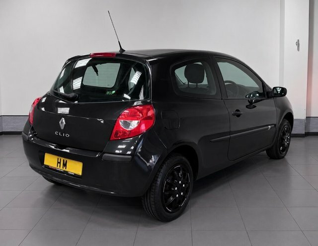 Renault Clio 1.2 16V Extreme Hatchback 139 G Black #2