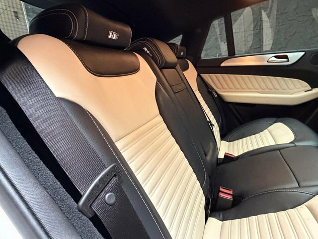 Mercedes-Benz GLE Class 350D 4Matic Amg Night Ed Prem 9G-tronic Black #35