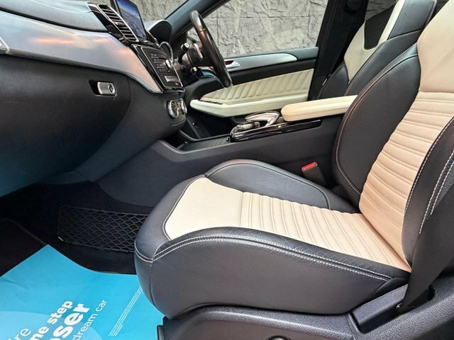 Mercedes-Benz GLE Class 350D 4Matic Amg Night Ed Prem 9G-tronic Black #33