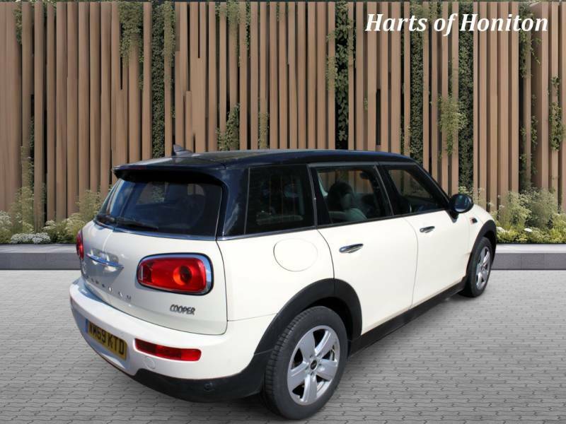 Mini Clubman 1.5 Cooper 6Dr Estate White #2