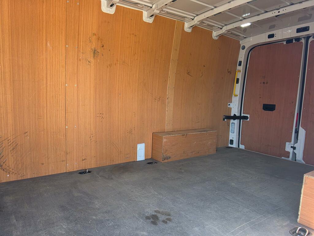 Volkswagen Crafter 2.0 Tdi 140Ps Commerce Plus High Roof Van Silver #29