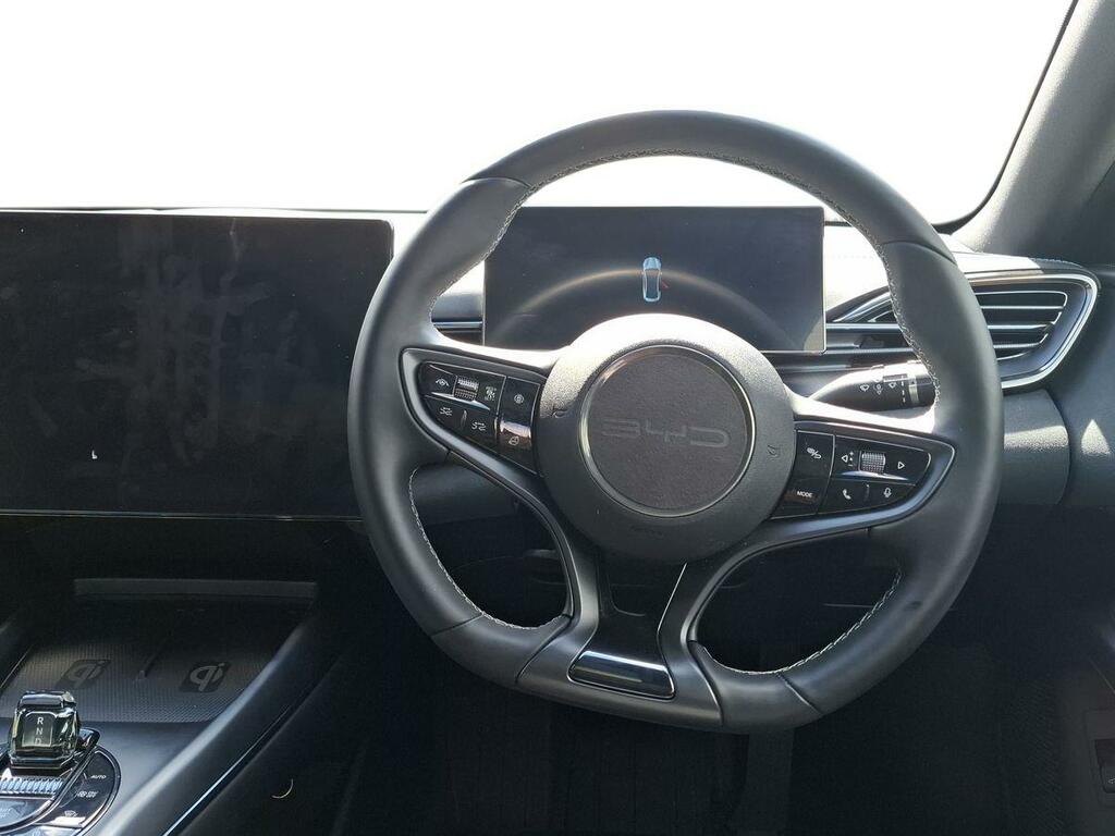 Byd Seal 82.5Kwh Excellence Saloon Awd White #12