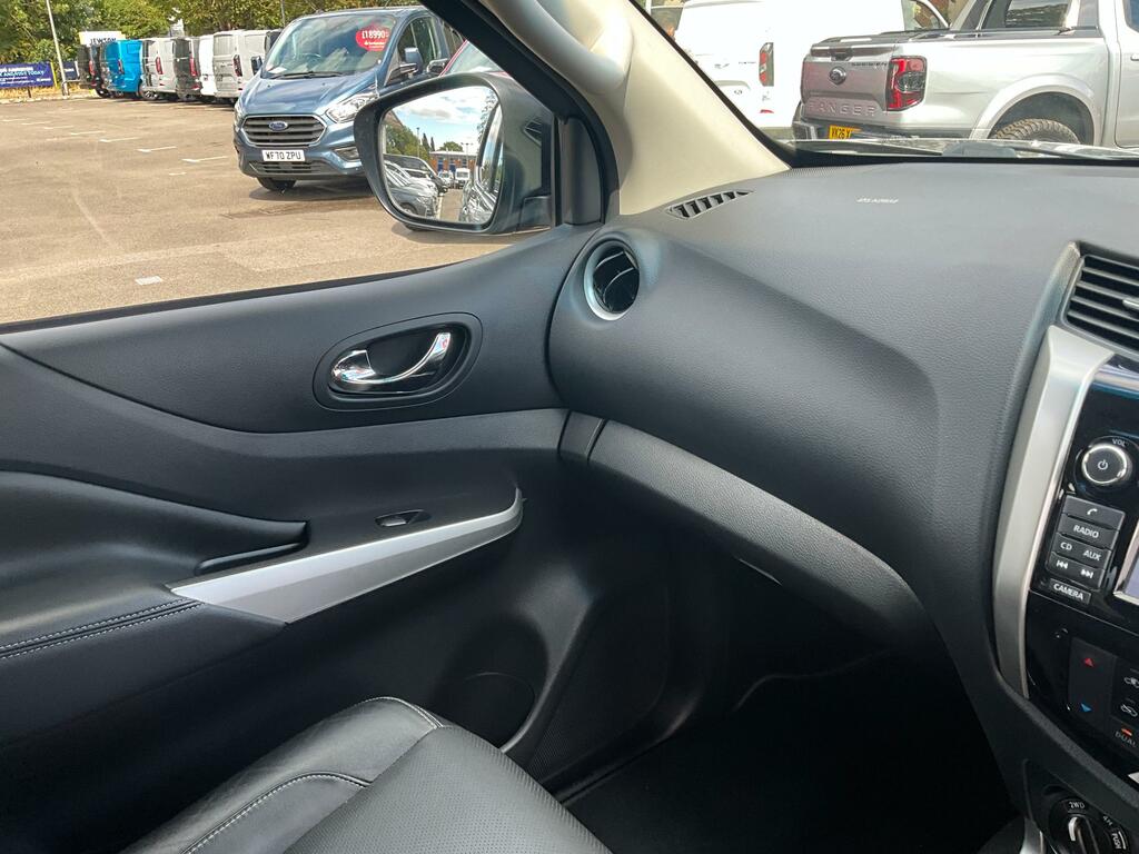 Nissan Navara Dci Tekna Bg67npc Ulez Black #26