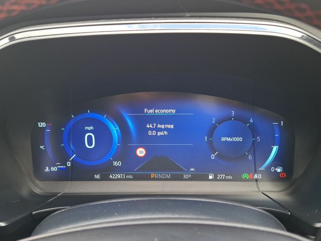 Ford Kuga 1.5 Ecoboost 150 St-line Edition Estate White #14