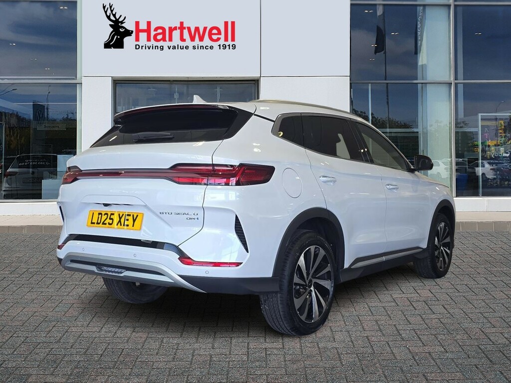 Byd Seal U 1.5 26.6Kwh Comfort Suv Plug-in Hybrid White #3
