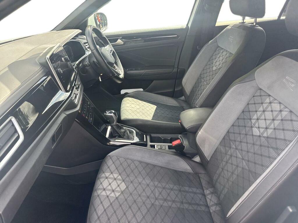 Volkswagen T-Roc 1.5 Tsi Life Dsg Black #15