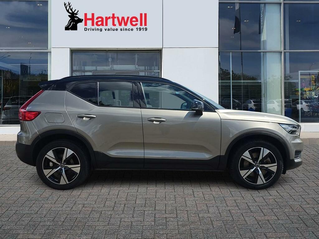 Volvo XC40 1.5H T5 Twin Engine Recharge 10.7Kwh R-design Suv Grey #2