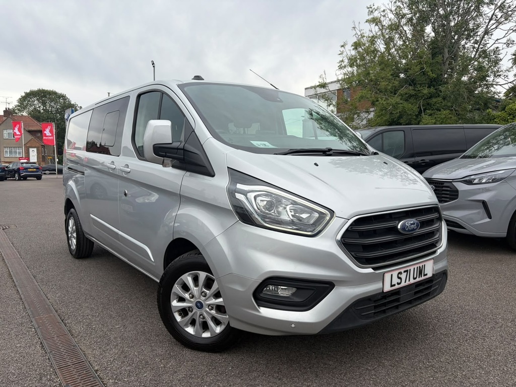 Ford Transit Custom 2.0 300 Ecoblue Limited Crew Van Double Cab Di LS71UWL Silver