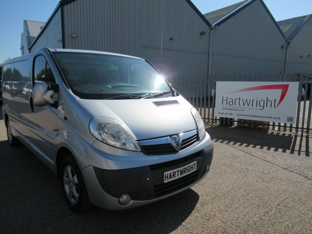 Vauxhall Vivaro 2L Sportive Silver