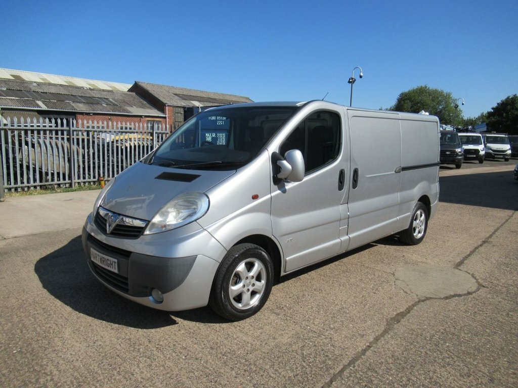 Vauxhall Vivaro 2L Sportive Silver #6