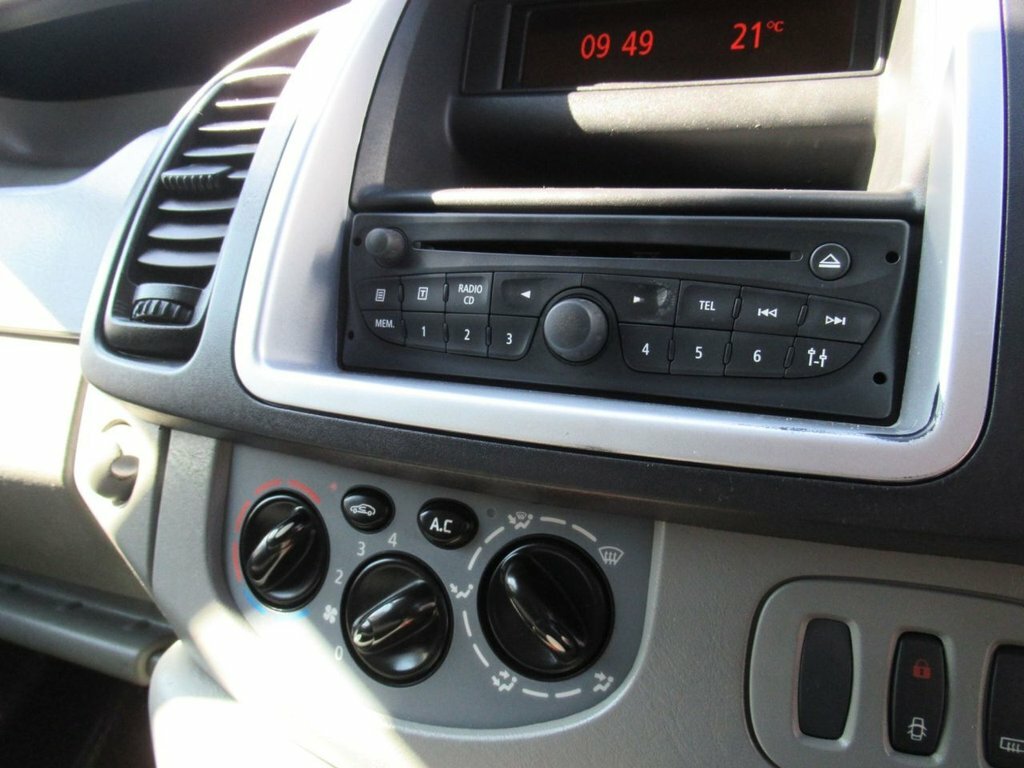 Vauxhall Vivaro 2.0 2900 Cdti 113 Bhp Lwb White #10
