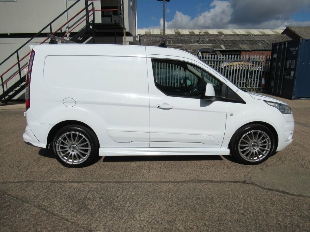 Ford Transit Connect 1.5L Limited White #6