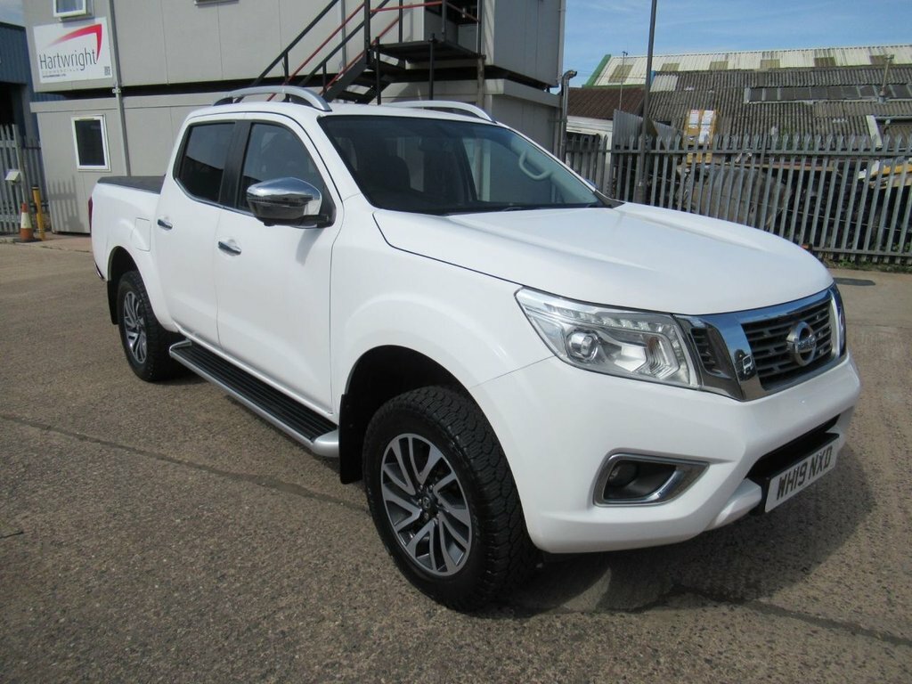 Nissan Navara 2.3L Tekna White