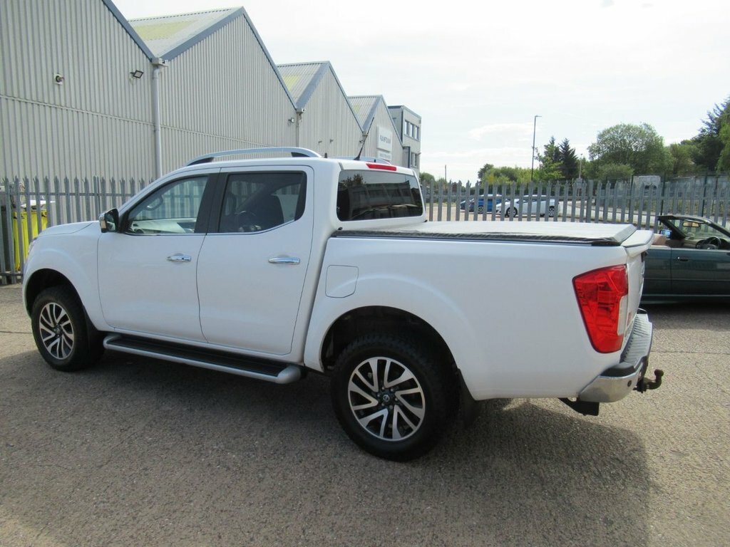 Nissan Navara 2.3L Tekna White #5