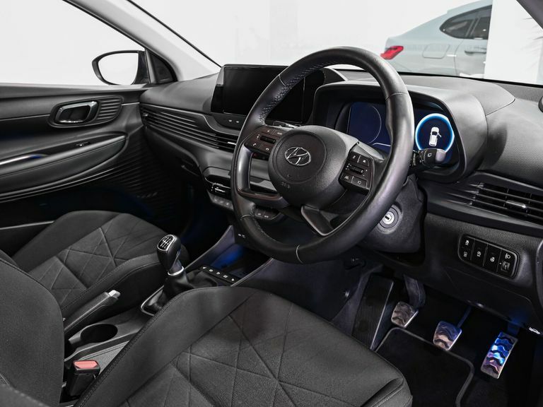 Hyundai Bayon 1.0 Tgdi 48V Mhev Premium Vat Q Silver #2