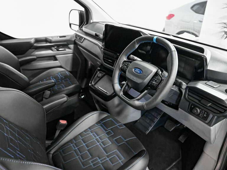 Ford Transit Custom 2.5 Phev 232Ps H1 Double Cab Van Ms-rt OV74VVF Grey #2