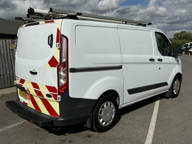 Ford Transit Custom 2.2 Tdci 310 Econetic Panel Van LF16KUR White #3