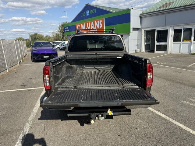 Nissan Navara 2.5 Dci Tekna 4X4 Shr Dcb 0D 188 Bhp Black #10