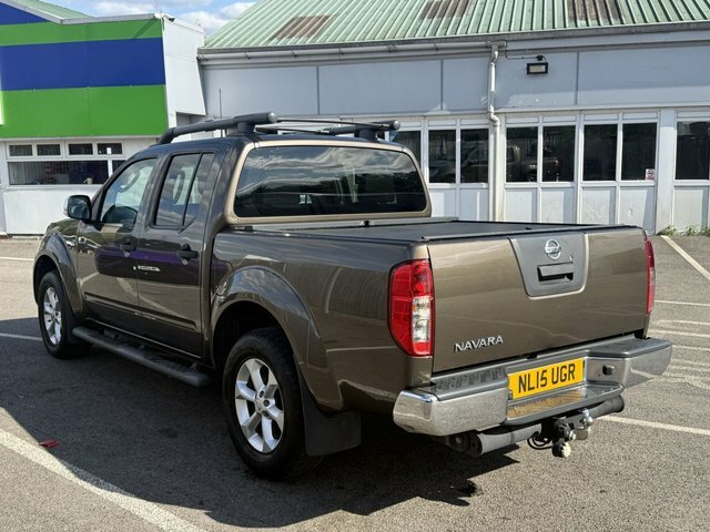Nissan Navara 2.5 Dci Tekna Pickup Double Cab Beige #5