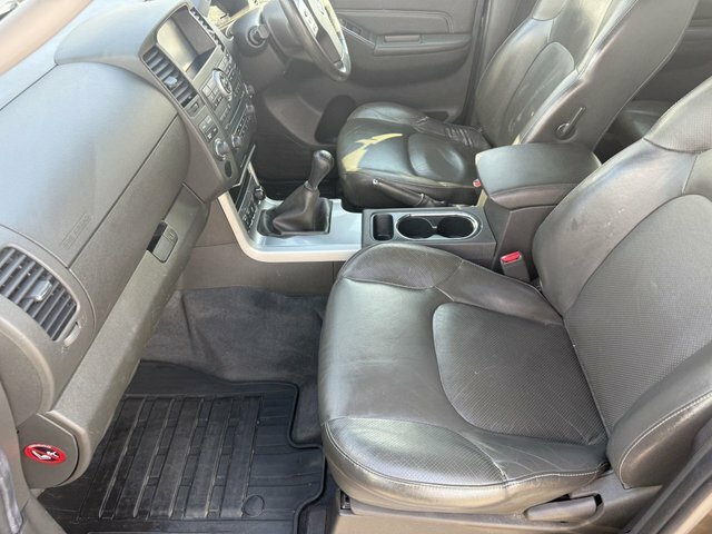 Nissan Navara 2.5 Dci Tekna 4X4 Shr Dcb 0D 188 Bhp Black #18