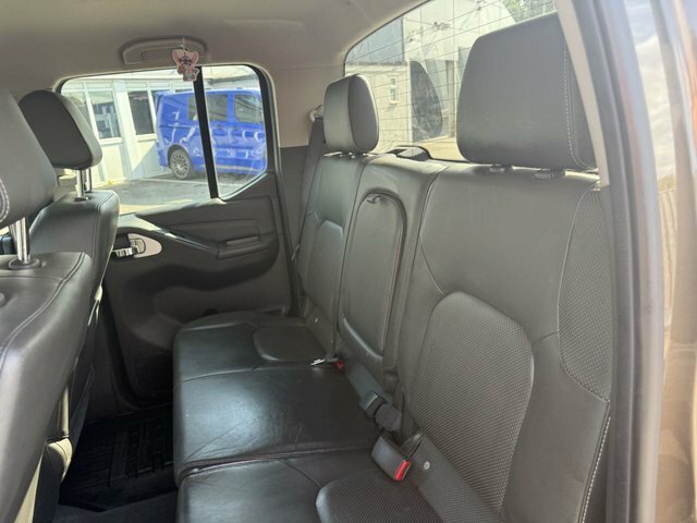 Nissan Navara 2.5 Dci Tekna 4X4 Shr Dcb 0D 188 Bhp Black #13
