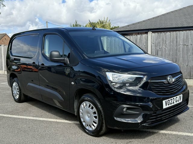 Vauxhall Combo 1.5 Turbo D 2300 Sportive Panel Van Man Black