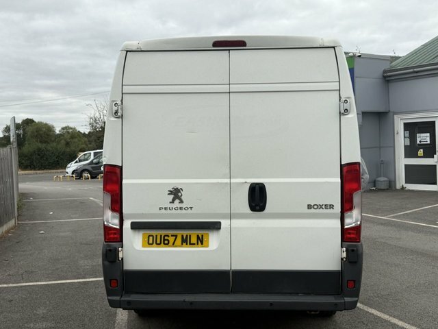 Peugeot Boxer 2.0 Bluehdi 435 Professional Panel Van White #4