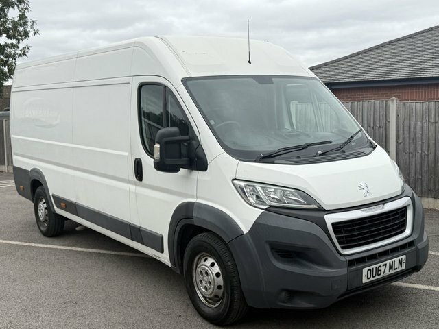 Peugeot Boxer 2.0 Bluehdi 435 Professional Panel Van White
