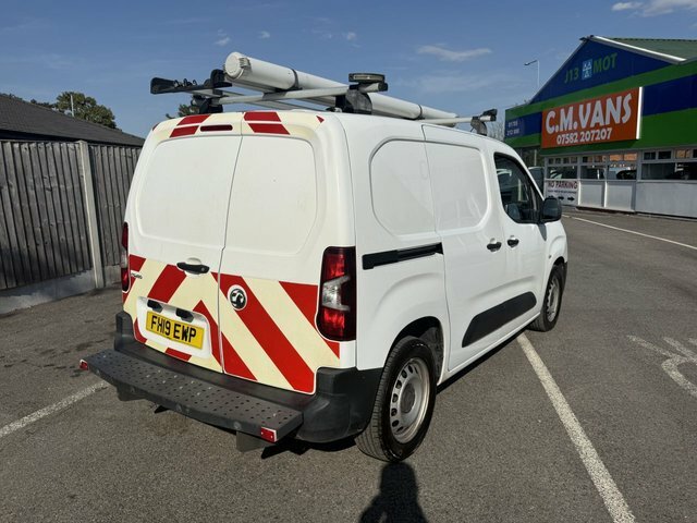 Vauxhall Combo 1.6 Turbo D 2300 Edition Panel Van Manu FH19EWP White #3
