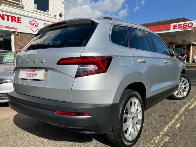 Skoda Karoq Suv 1.0 Tsi 110Ps Se Grey #8